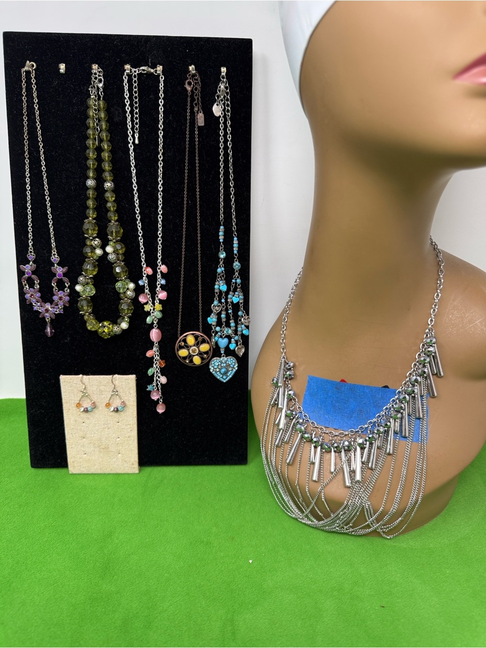 Beautiful 1928 Necklaces Jewelry lot